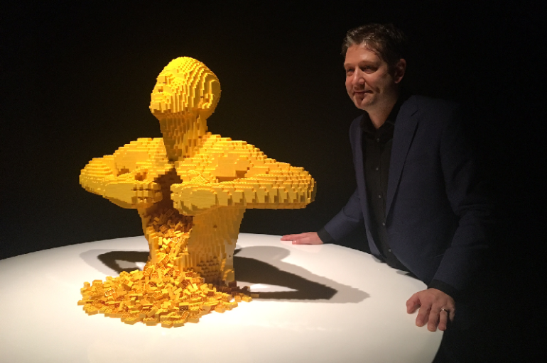 The Art of the Brick: A maior exposição de arte com LEGO volta ao Rio.