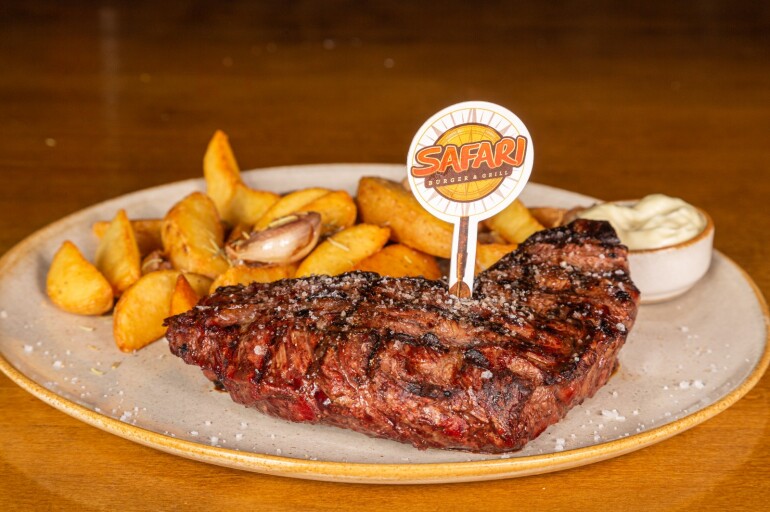 SAFARI BURGER & GRILL: NOVIDADES NO MENU
