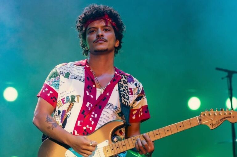 The Town 2023: Público se emociona e faz grande festa em show histórico de Bruno Mars na Cidade da Música