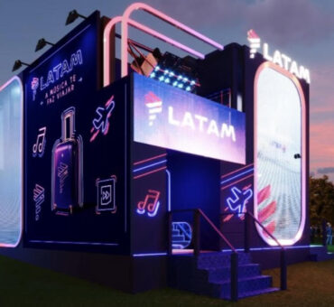 LATAM decola para The Town 2025 com Ludmilla a bordo, interatividade na Paulista e experiência imersiva em Interlagos